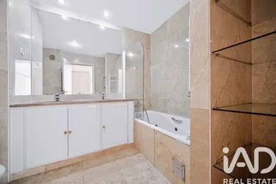 Apartamento T3 em Campolide