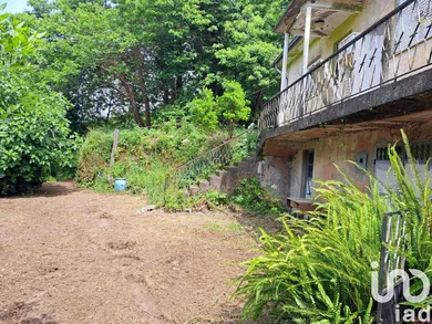 House in Esqueiros, Nevogilde e Travassós