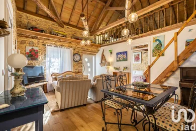 Maison de campagne à Cela