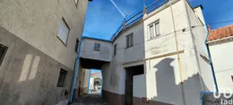 Casa/Moradia  em Portela do Fojo-Machio