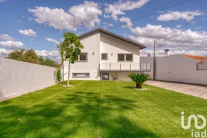 Casa/Moradia em Monte Real e Carvide