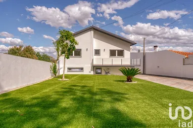 Casa/Moradia em Monte Real e Carvide