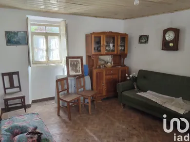 Casa de aldeia em Castanheira de Pêra e Coentral