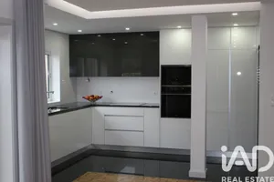 Apartamento T3 em Vila Nova de Famalicão e Calendário