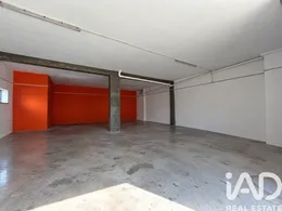 Armazém em Seia, São Romão e Lapa dos Dinheiros