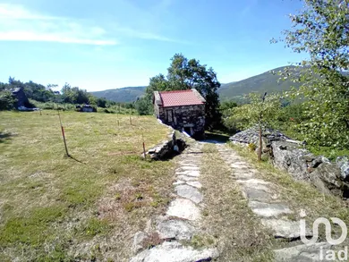 House in Riba de Mouro