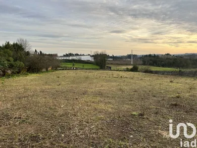 Terreno urbano em Sangalhos