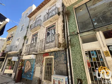 Building at Setúbal (São Julião, Nossa Senhora da Anunciada e Santa Maria da Graça)