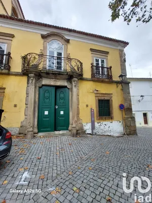 Building at Sé e São Lourenço
