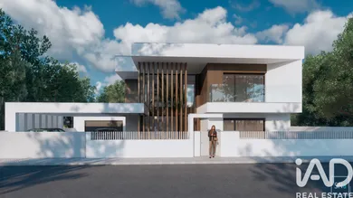 Casa/Moradia em Charneca De Caparica E Sobreda