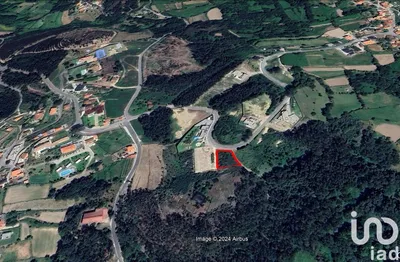Fotografia 8 de Terreno rústico de 4850 m² em Valença