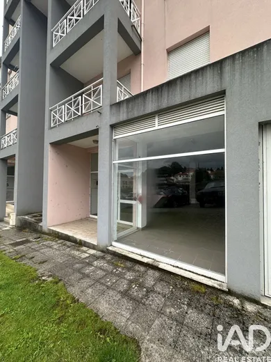 Shop/Premises commercial in Lamego (Almacave e Sé)
