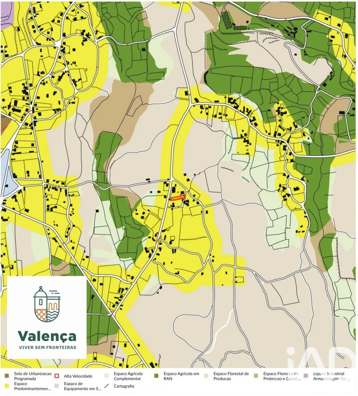 Terreno urbano de 850 m² em Cerdal