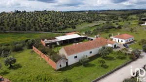 Casa de aldeia  em Abitureiras