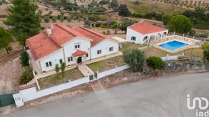 House  at Azoia de Cima e Tremês