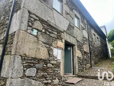 Maison à Carvalhais e Candal