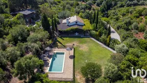 House at Sesimbra (Castelo)