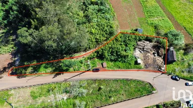 Terreno urbano em São Jorge