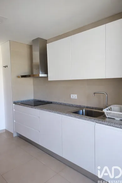Apartamento T3 em Faro (Sé e São Pedro)