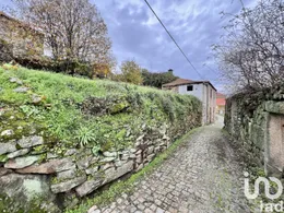 Village house in Ferreirim e Macieira