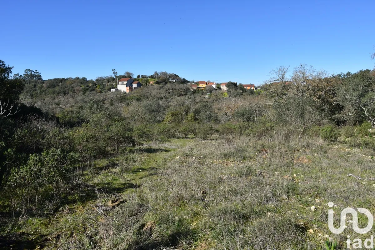 Terreno de 2160 m² em Chãos