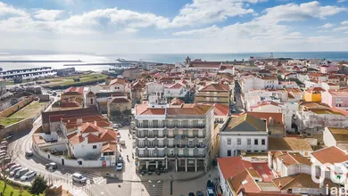 Prédio  em Peniche