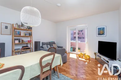 Apartamento T3 em Areeiro