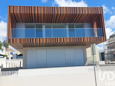 Casa  em Laranjeiro e Feijó