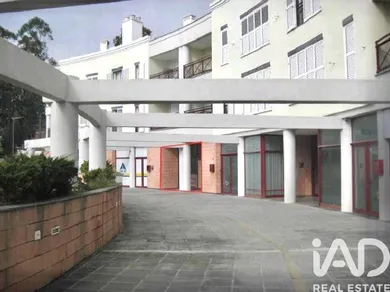 Boutique/Local commercial  à Barcarena