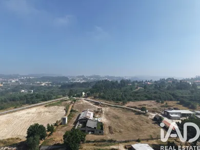 Armazém em Mangualde, Mesquitela e Cunha Alta