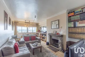 Apartment T5+ at Massamá e Monte Abraão