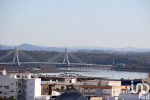 Apartamento T4 em Portimão