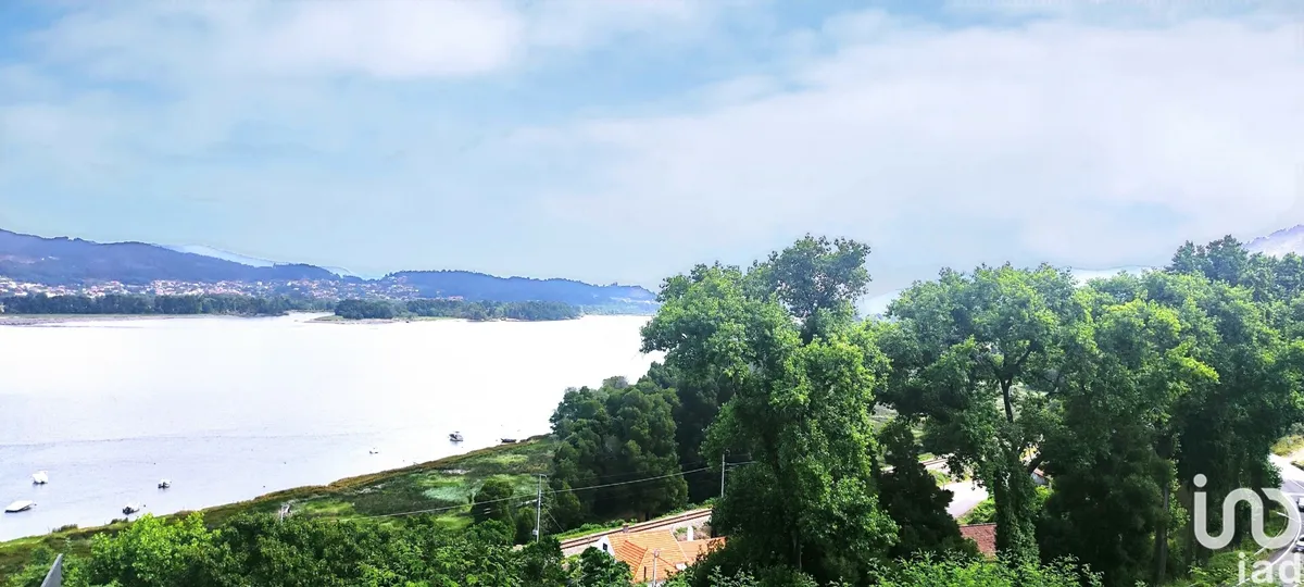 Terreno de 778 m² em Seixas