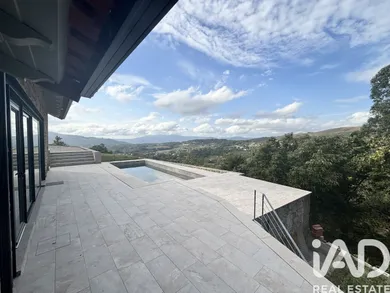 Casa tradicional em Fornelos e Queijada