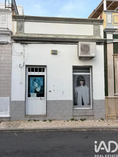 Loja / Estabelecimento Comercial em Olhão