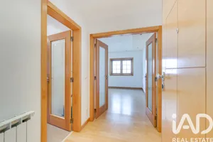 Apartamento T2 em Carcavelos e Parede