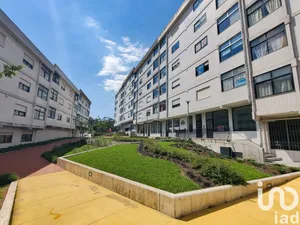 Apartamento T2 em Coronado (São Romão e São Mamede)