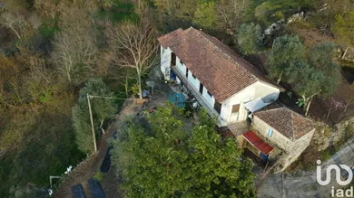 Casa/Moradia em Várzea, Aliviada e Folhada