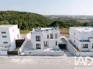 Casa/Moradia em Atouguia da Baleia