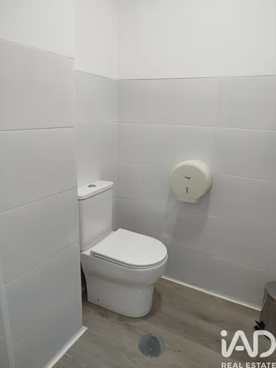 Shop/Premises commercial  in Gulpilhares E Valadares