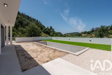 Casa/Moradia em Alvorninha