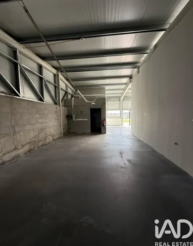 Commercial walls  in Vila Franca das Naves e Feital