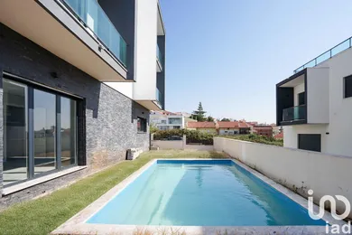 Maison à Pontinha e Famões