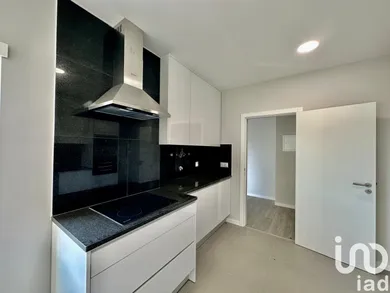 Apartamento T2 em Torres Novas (Santa Maria, Salvador e Santiago)