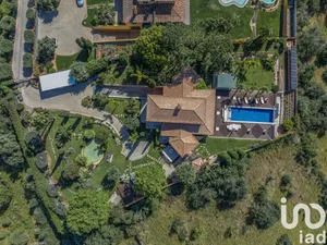 Casa em Loulé (São Sebastião)