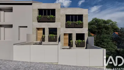 Fotografia 1 de Casa/Moradia 3 quartos de 220 m² em Custóias, Leça do Balio e Guifões
