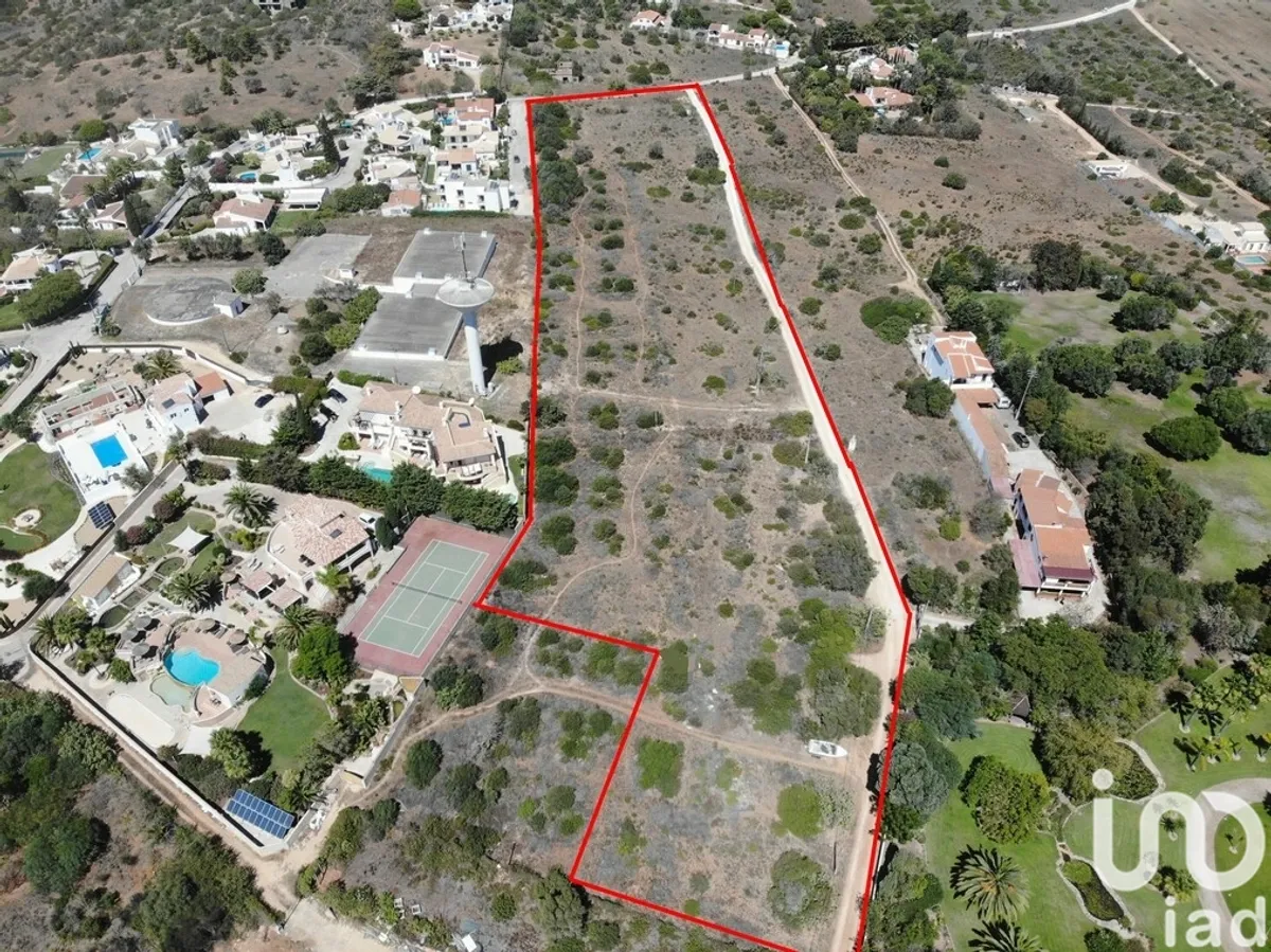 Terreno de 20 680 m² em Luz