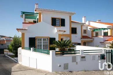 House at Venda do Pinheiro e Santo Estêvão das Galés