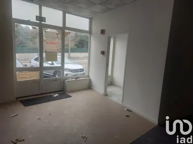 Shop/Premises commercial at Oiã