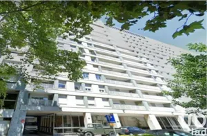 Apartamento T7 em Santo António